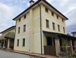 appartamento in vendita a Carmignano di Brenta in zona Camazzole