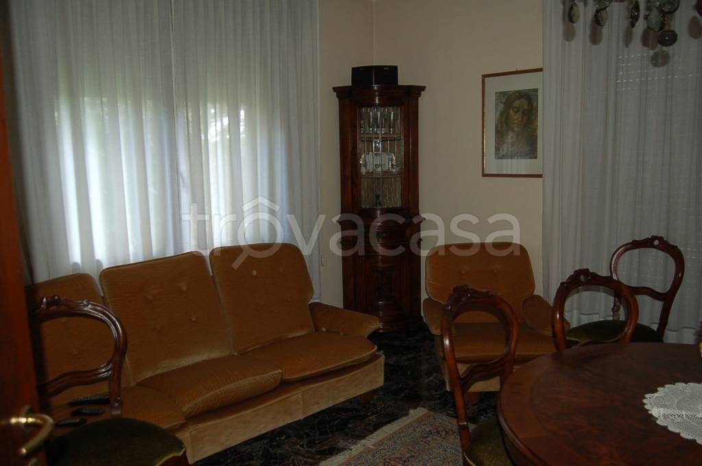 casa indipendente in vendita a Carmignano di Brenta