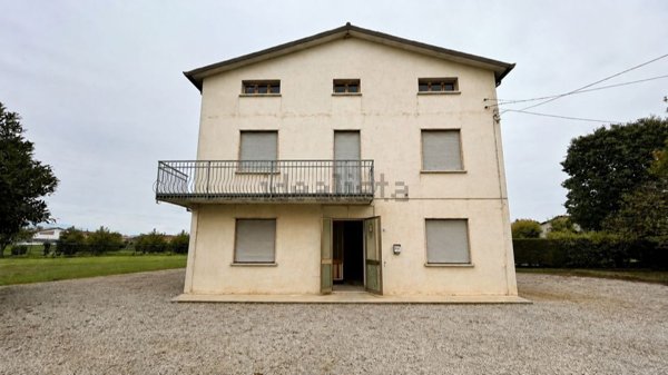 casa indipendente in vendita a Carmignano di Brenta in zona Camazzole