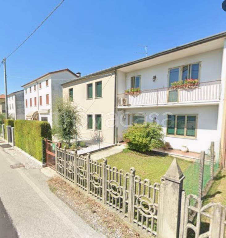 casa indipendente in vendita a Carmignano di Brenta