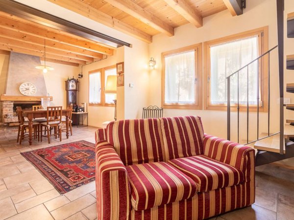casa indipendente in vendita a Carmignano di Brenta