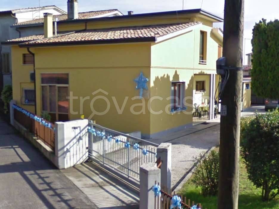 casa indipendente in vendita a Carmignano di Brenta
