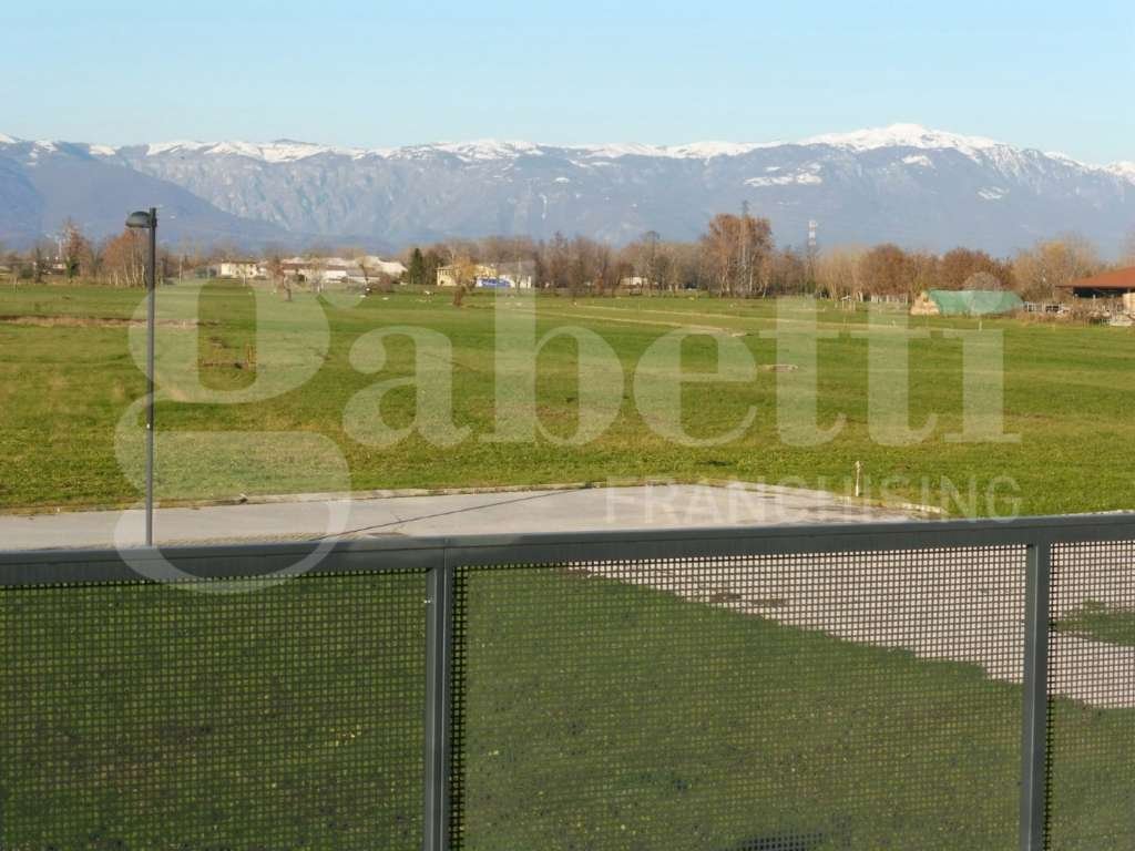 terreno in vendita a Carmignano di Brenta in zona Camazzole