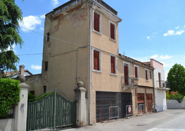 casa indipendente in vendita a Cartura