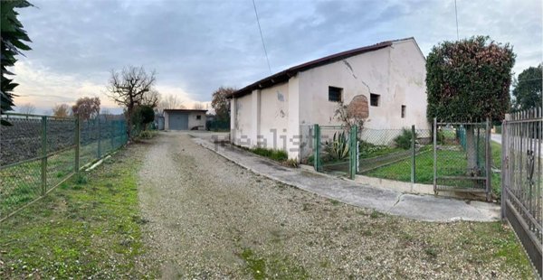 casa indipendente in vendita a Cartura