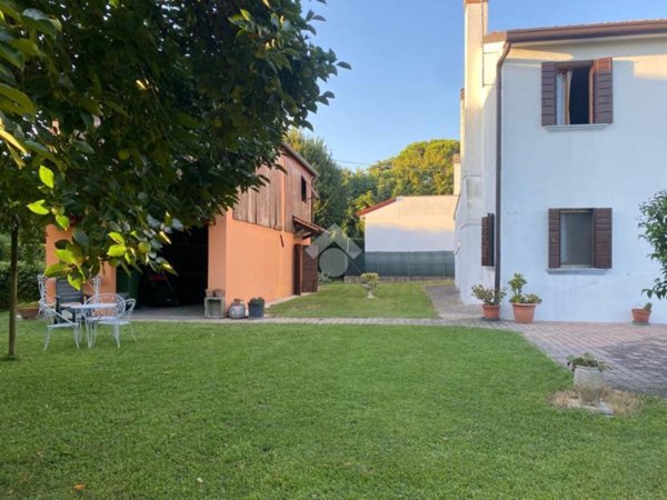casa indipendente in vendita a Cartura