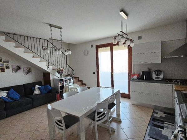 appartamento in vendita a Cartura in zona Cagnola