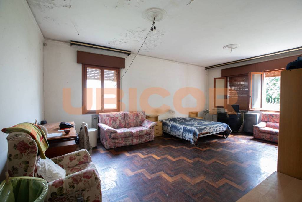 casa indipendente in vendita a Cartura
