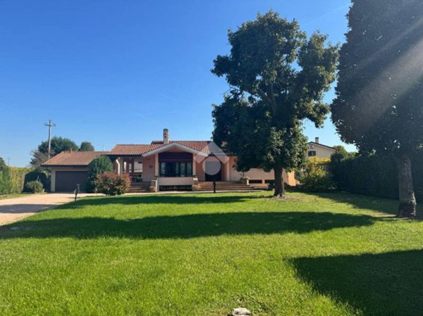 casa indipendente in vendita a Cartura in zona Cagnola