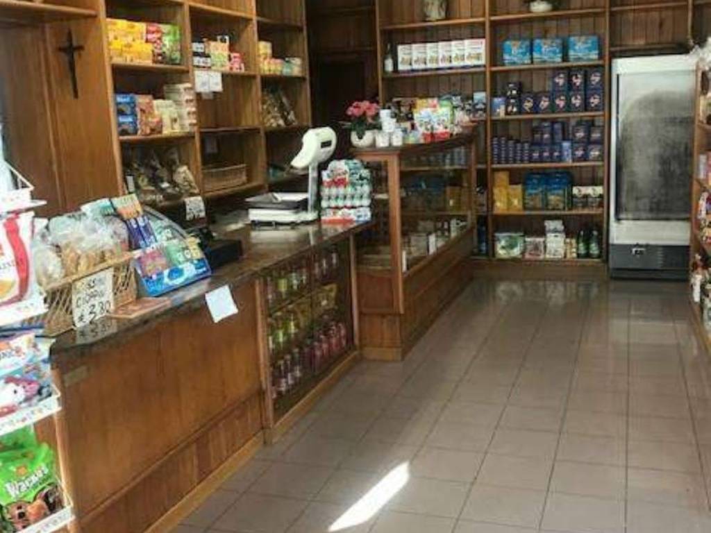 negozio in vendita a Cartura