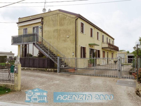 appartamento in vendita a Cartura in zona Gorgo