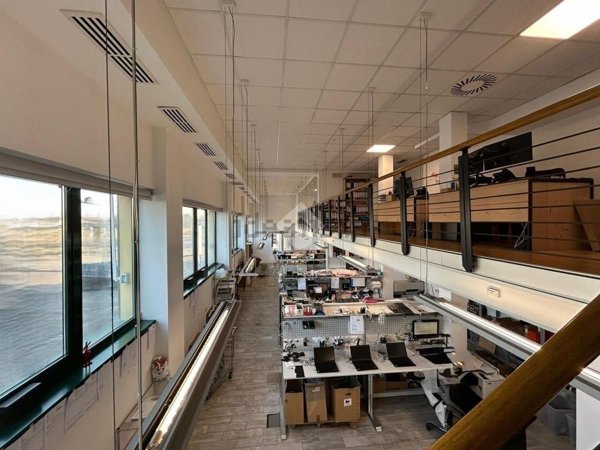 ufficio in vendita a Cartura in zona Cagnola