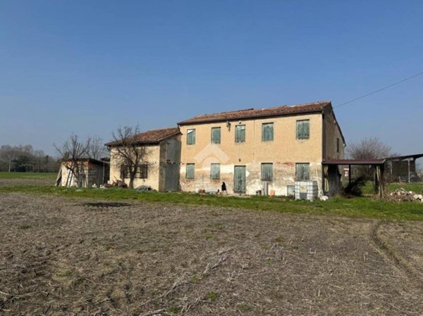 casa indipendente in vendita a Cartura