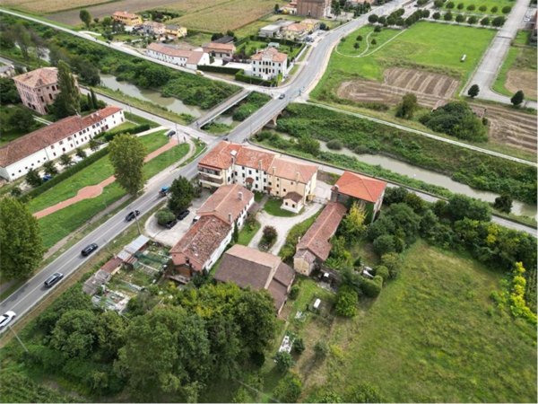 casa indipendente in vendita a Cartura in zona Cagnola