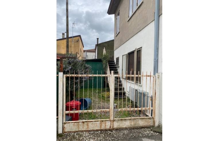 appartamento in vendita a Cartura in zona Cagnola