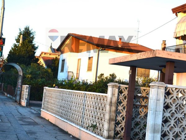 casa indipendente in vendita a Cartura in zona Cagnola