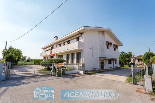casa indipendente in vendita a Cartura