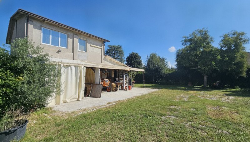 casa indipendente in vendita a Cartura