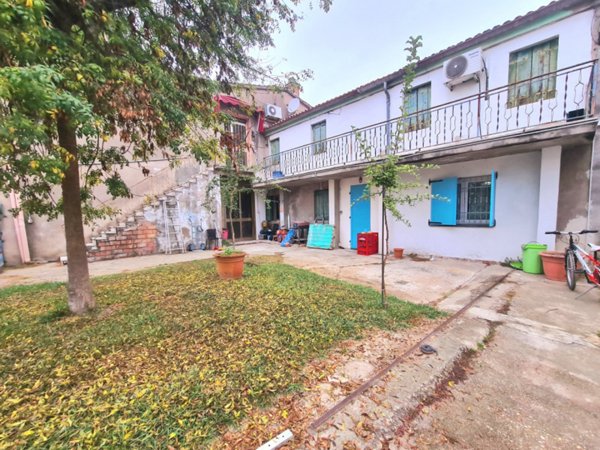 casa indipendente in vendita a Casale di Scodosia