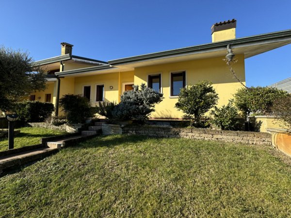 casa indipendente in vendita a Casale di Scodosia