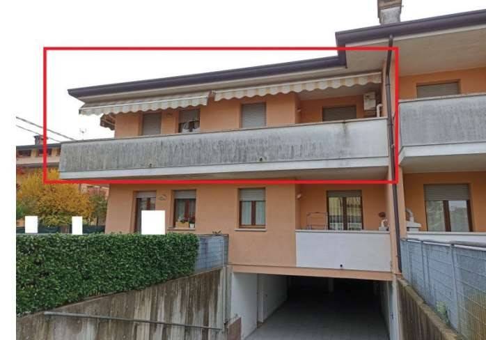 casa indipendente in vendita a Casale di Scodosia in zona Altaura