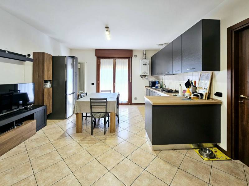 casa indipendente in vendita a Casale di Scodosia