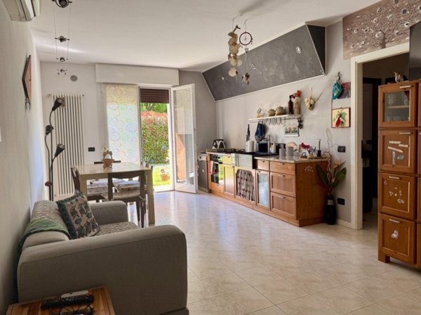 casa indipendente in vendita a Casale di Scodosia