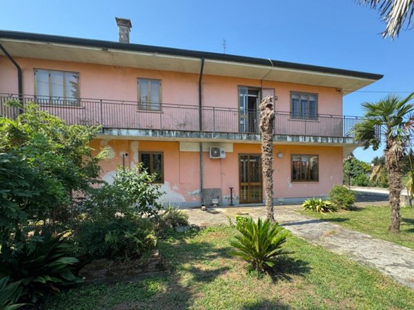casa indipendente in vendita a Casale di Scodosia
