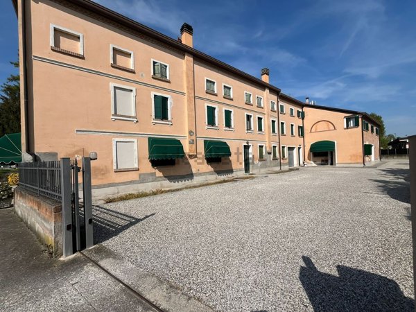 casa indipendente in vendita a Casale di Scodosia