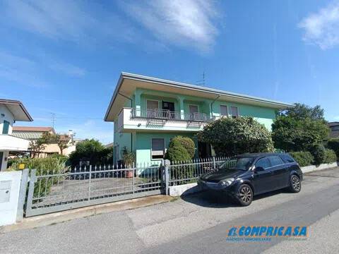 casa indipendente in vendita a Casale di Scodosia