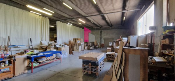 capannone in vendita a Casale di Scodosia