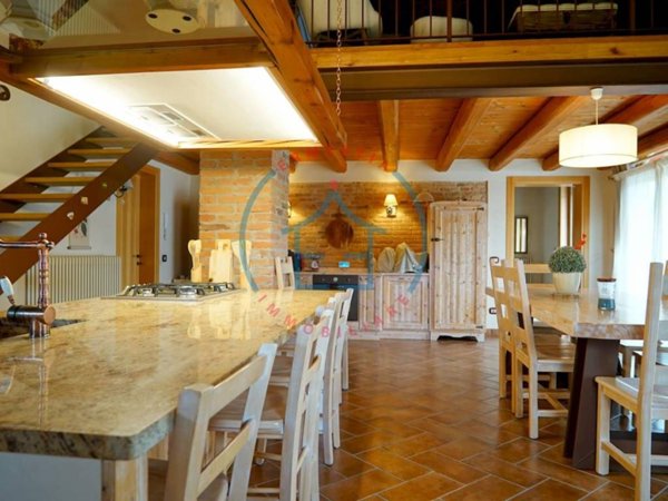 casa indipendente in vendita a Casale di Scodosia