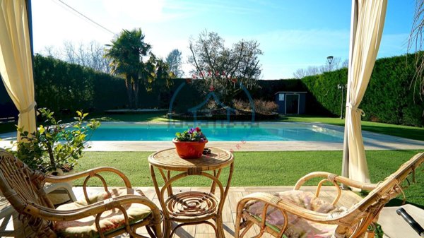 casa indipendente in vendita a Casale di Scodosia