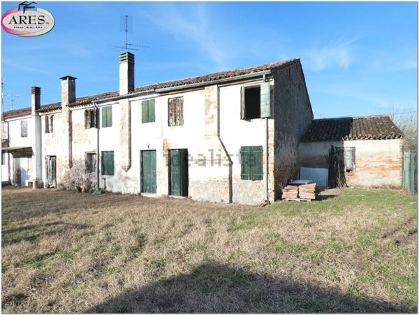 casa indipendente in vendita a Casale di Scodosia