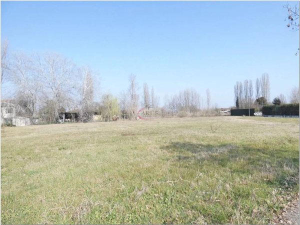 terreno edificabile in vendita a Casale di Scodosia