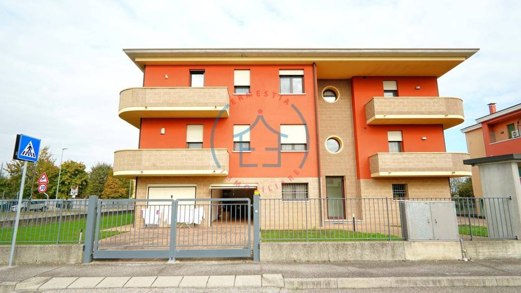 casa indipendente in vendita a Casale di Scodosia