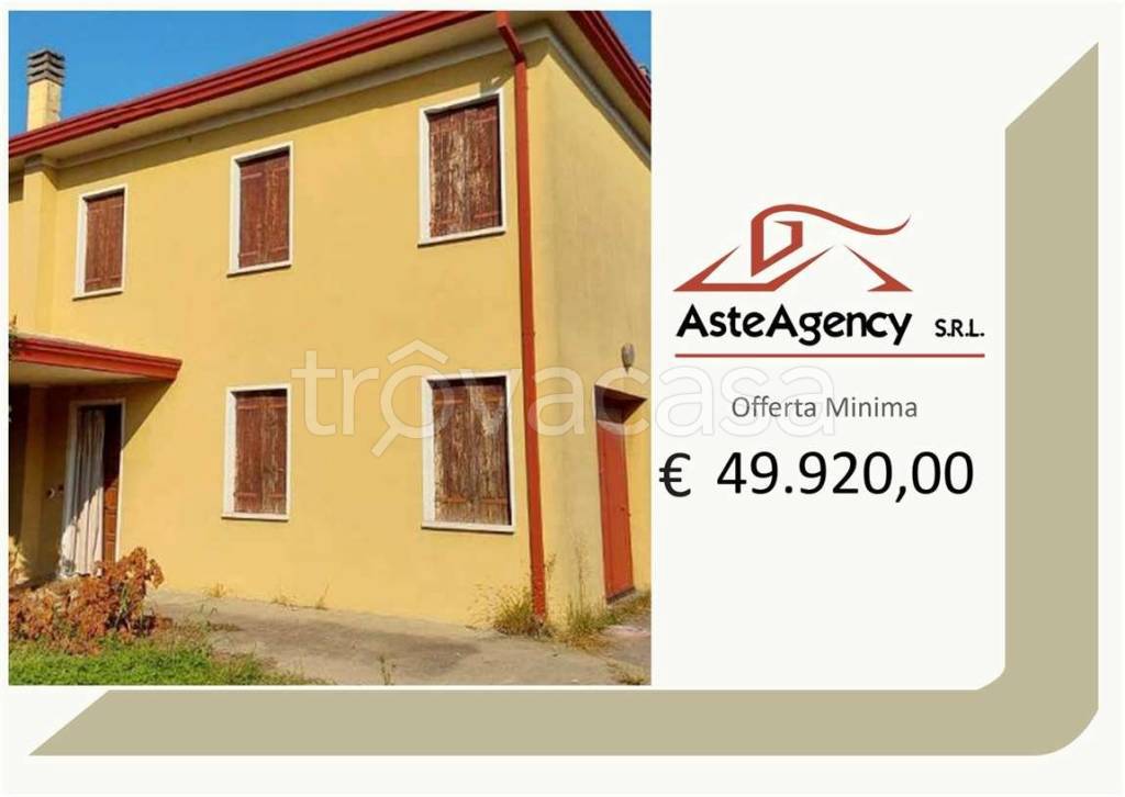 casa indipendente in vendita a Casale di Scodosia in zona Altaura