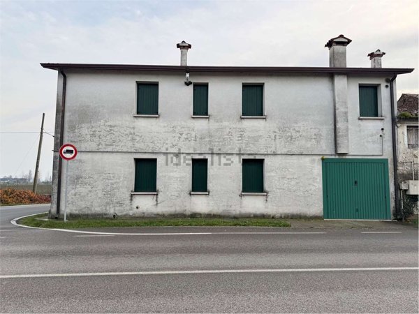 appartamento in vendita a Casale di Scodosia