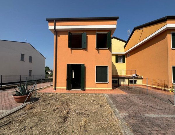 casa indipendente in vendita a Casale di Scodosia