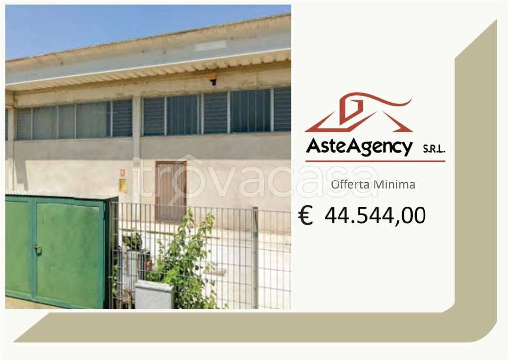 locale commerciale in vendita a Casale di Scodosia