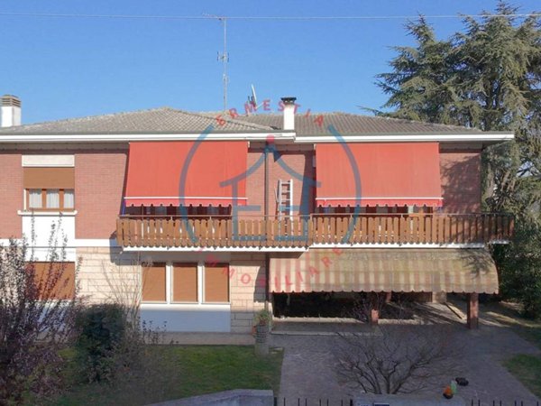 casa indipendente in vendita a Casale di Scodosia