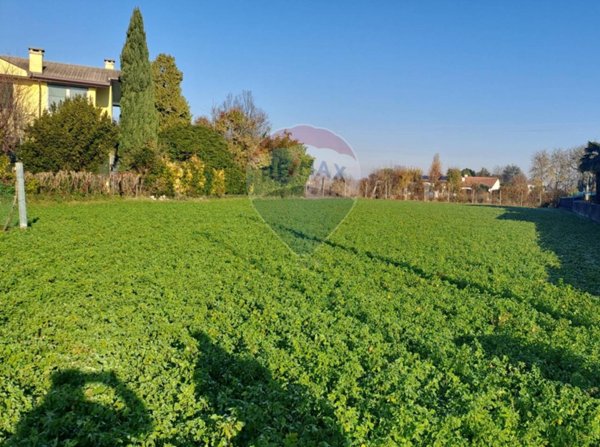terreno edificabile in vendita a Casalserugo