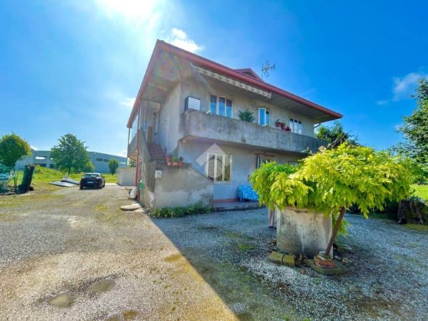 casa indipendente in vendita a Casalserugo