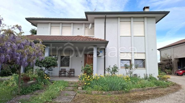casa indipendente in vendita a Casalserugo