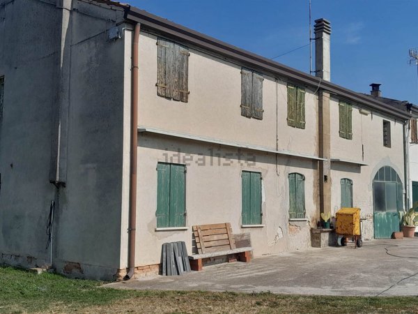 casa indipendente in vendita a Casalserugo