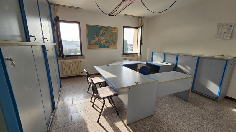 ufficio in vendita a Casalserugo