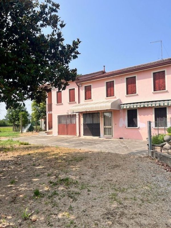 casa indipendente in vendita a Casalserugo