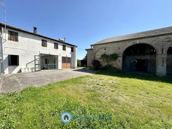 casa indipendente in vendita a Casalserugo