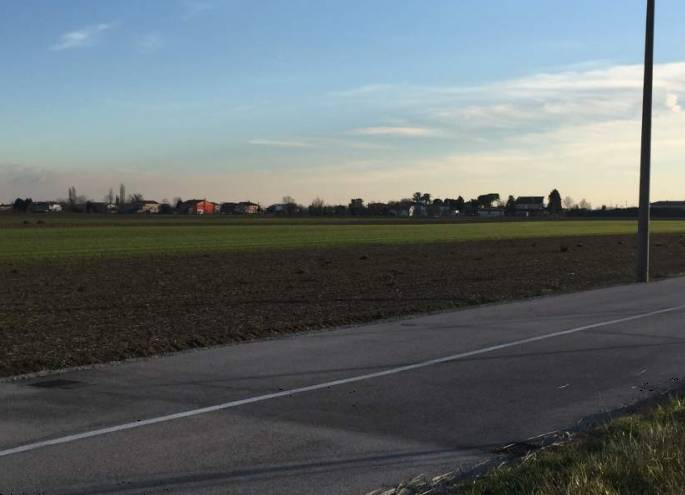 terreno edificabile in vendita a Casalserugo in zona Ronchi del Volo