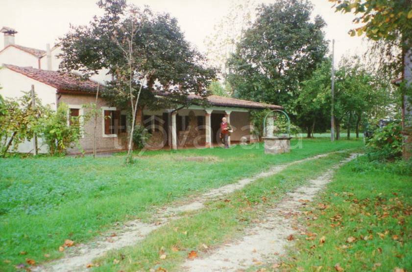 casa indipendente in vendita a Casalserugo